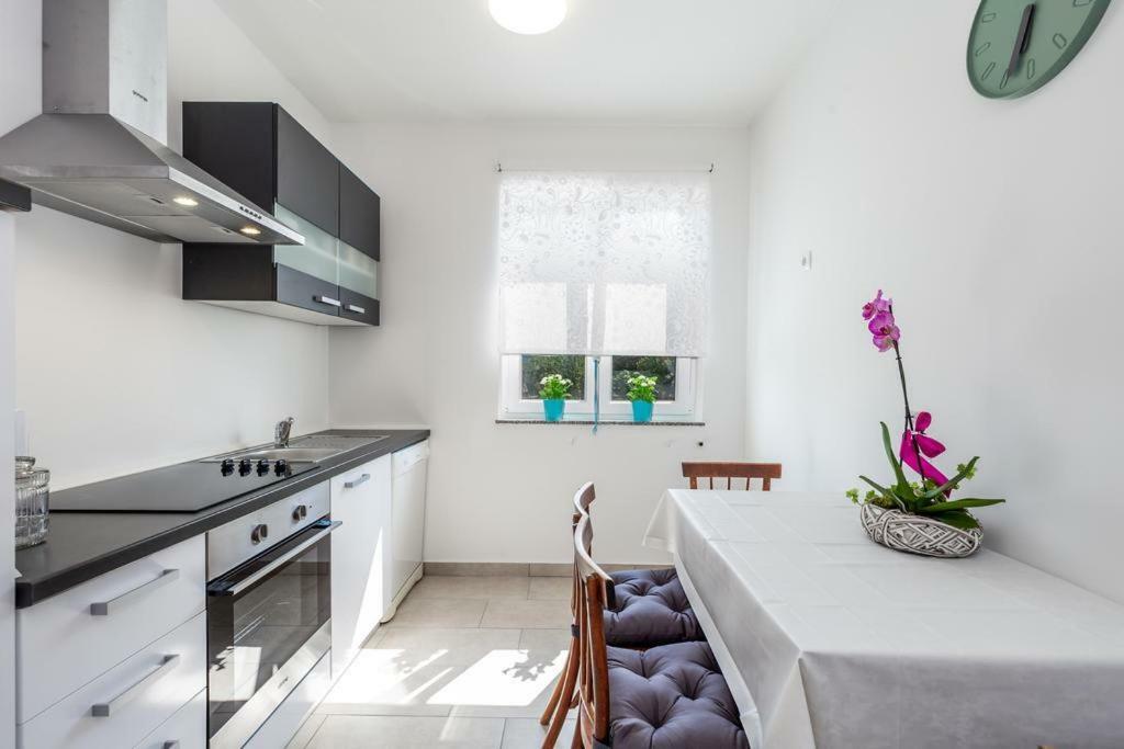 Apartment Roza, Sea View, Free Parking Icici Ngoại thất bức ảnh